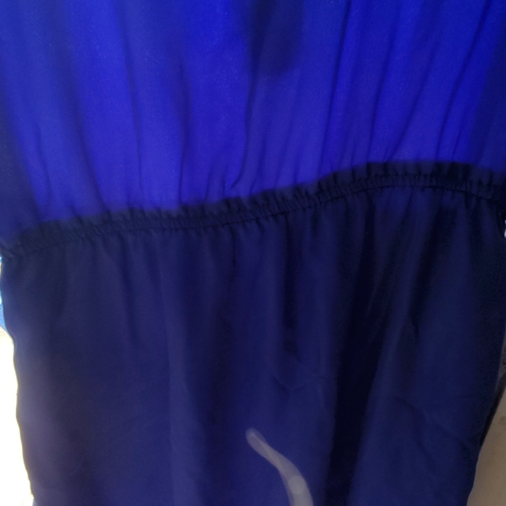 Dress - Picture 8 of 8